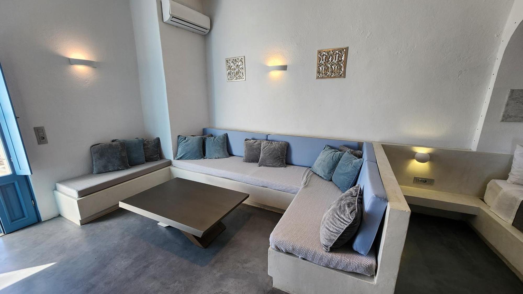 Euphoria Suites & Deluxe Studios Фіра Екстер'єр фото