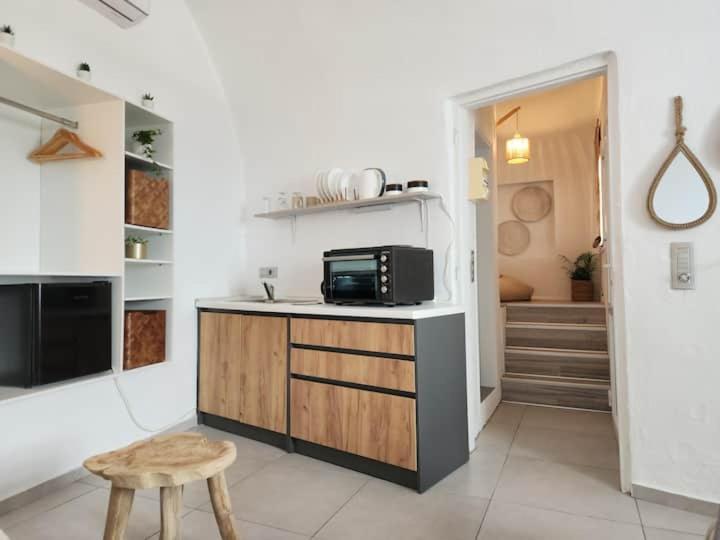 Euphoria Suites & Deluxe Studios Фіра Екстер'єр фото